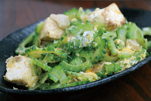 苦瓜炒蛋 苦瓜炒蛋