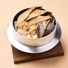 鳗鱼扇贝煲仔饭