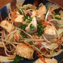 冲绳什锦炒豆腐 冲绳什锦炒豆腐