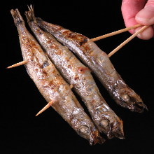炭火烤柳叶鱼