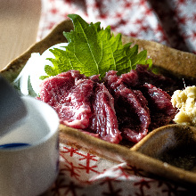 马肉刺身