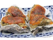 海胆酱汁烤牡蛎