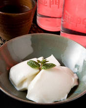 杏仁豆腐 杏仁豆腐