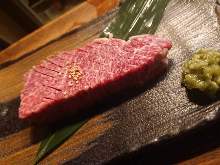 和牛霜降肩里脊芯肉