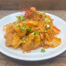 泡菜炒猪肉(4,000 日元任吃菜单)