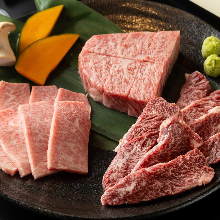 7,700日元套餐 (10道菜) 7,700日元套餐 (10道菜)