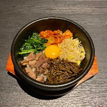韩式石锅拌饭