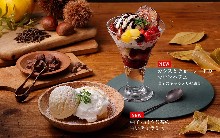 套餐甜品 - 点套餐的顾客,每位可任选一份本店的招牌甜品。