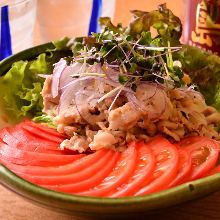 碎鸡肉番茄沙拉