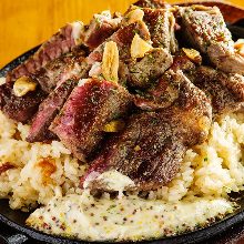 蒜香味牛肉盖饭