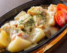 奶酪烤土豆和培根