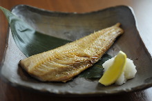 盐烤远东多线鱼