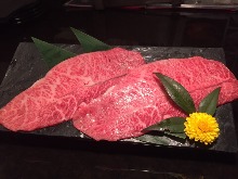 嫩肩肉