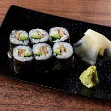 星鳗黄瓜卷寿司