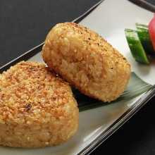 小沙丁鱼烤饭团