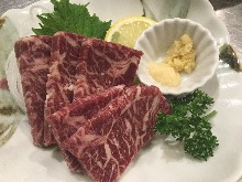 马肉刺身