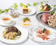 33,000日元套餐 (9道菜) 33,000日元套餐 (9道菜)