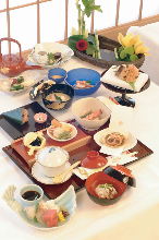 5,400日元组合餐 (11道菜) 5,400日元组合餐 (11道菜)