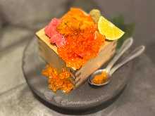 本店招牌: 海之宝石箱