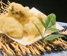 (油炸食品)旬鱧鱼天妇罗与京都蔬菜