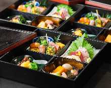 松花堂餐点，采用兵库县神户牛肉的烤制
