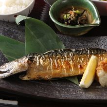 炙烤青花鱼 炙烤青花鱼