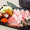 黑猪与京都蔬菜的溶岩烤