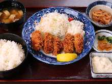 广岛牡蛎炸定食