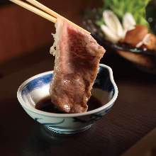 [2人起]神户牛肉涮锅（神户牛里脊肉）与蔬菜锅。