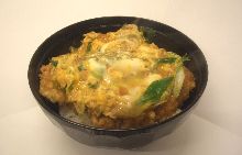 炸猪排盖饭