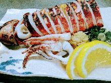 烤整鱿鱼 烤整鱿鱼