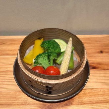 各种蔬菜香蒜鯷鱼热沾酱