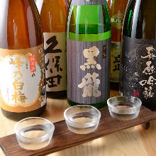 对比品尝3种日本酒