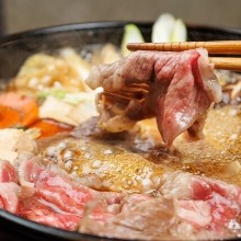 宫崎牛肉涮涮锅或寿喜烧