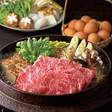 宫崎牛肉（特制里脊、特制玫瑰）寿喜烧