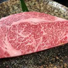 特选肉眼牛排(盐味・酱汁)