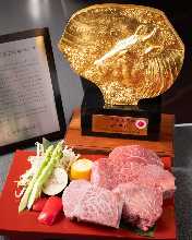 3种肉排拼盘（高级神户牛里脊肉・黑毛和牛瘦肉・和牛稀有部位）