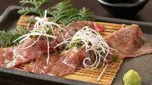 和牛肉手握寿司