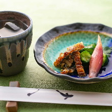 醋汁丝切鳗鱼