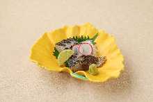 肥美生青花鱼或炙烤生青花鱼 肥美生青花鱼或炙烤生青花鱼