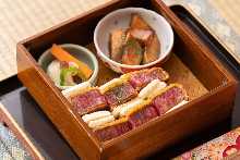 高级和牛炸肉排三明治