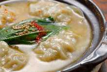 鸡白汤饺子 鸡白汤饺子