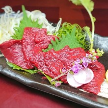 马肉刺身