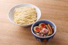 半熟溏心蛋蘸面