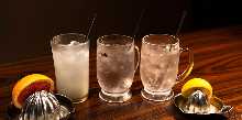 各种沙瓦	(各种酸味鸡尾酒)