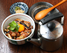 烤鸡肉盖饭
