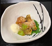 山葵酱油拌鸡柳牛油果