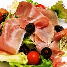 生火腿沙拉