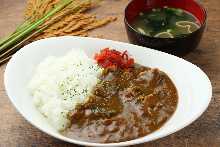 煮牛筋咖喱 With miso soup