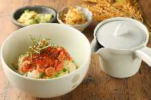 Harakomeshi Chazuke Small bowl/with pickles